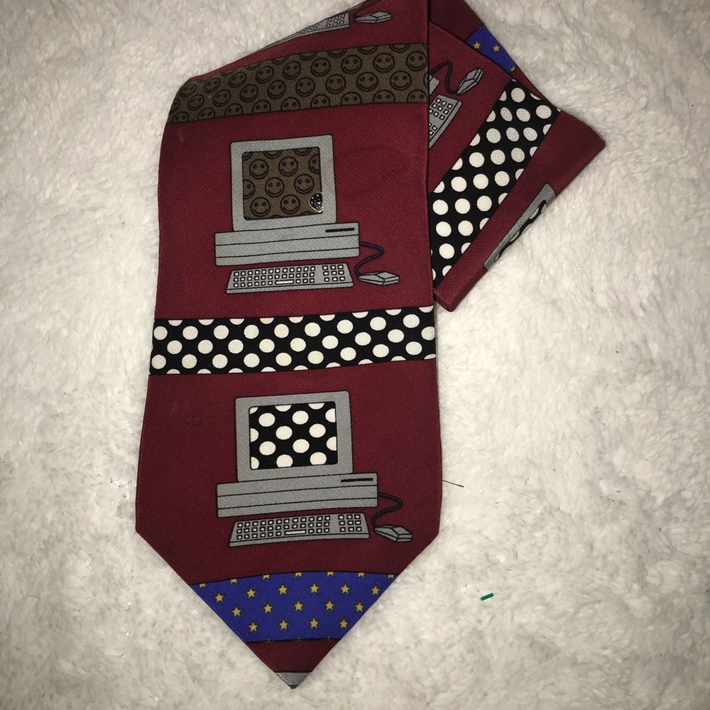 Vicky Davis Red Screen Saver Silk Tie